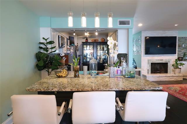 Building Photo - 3816 Mediterranean St