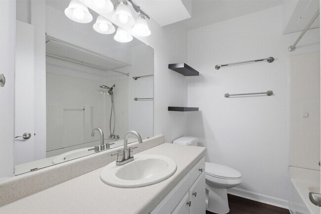 Building Photo - 3031 Mahanna Springs Dr