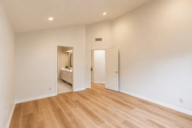 Building Photo - Welcome to your dream home in a serene coastal community! Spacious Updated Home with Designer Fin...