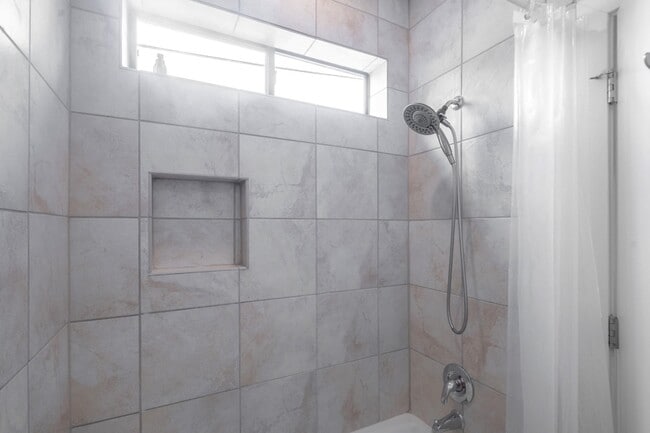 Building Photo - 4302 Spencer St