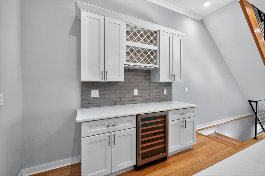 Building Photo - 1518 S 25th St