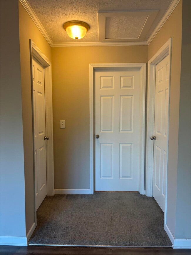 Building Photo - 205 Joy Rd