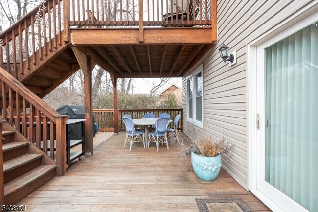 Building Photo - 22 Personette St