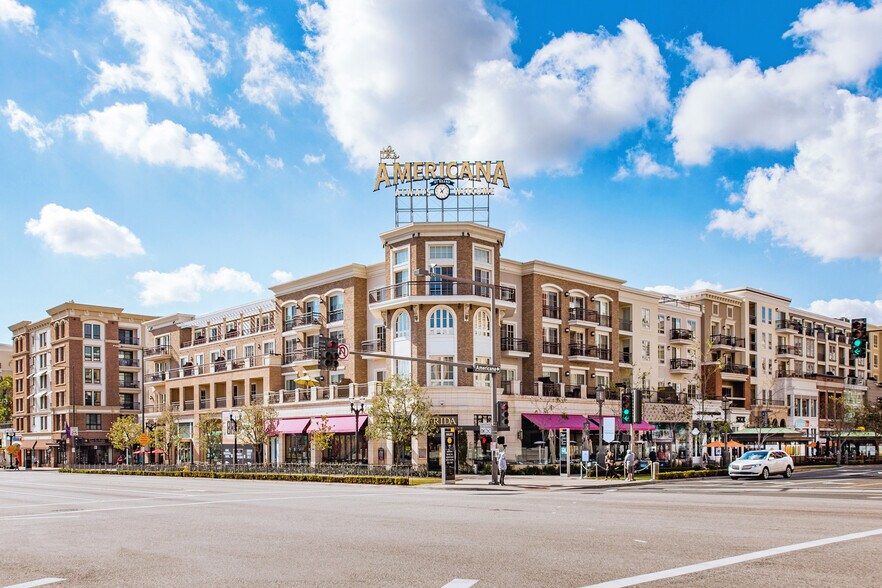 Building Photo - 403 Caruso Ave