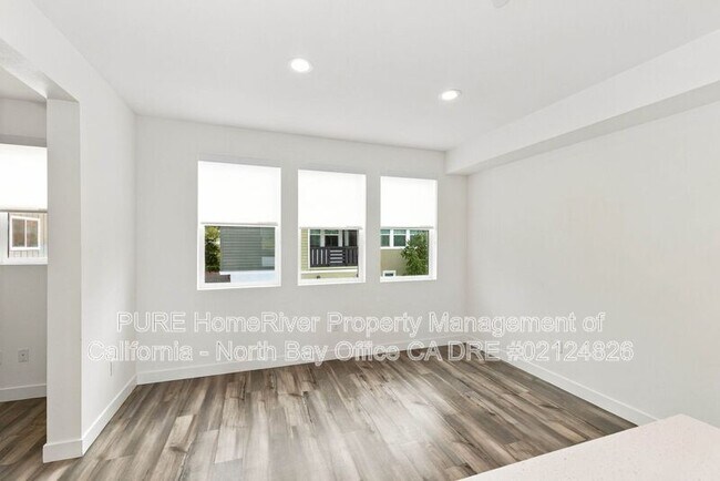 Building Photo - 259 Gambrel Cir
