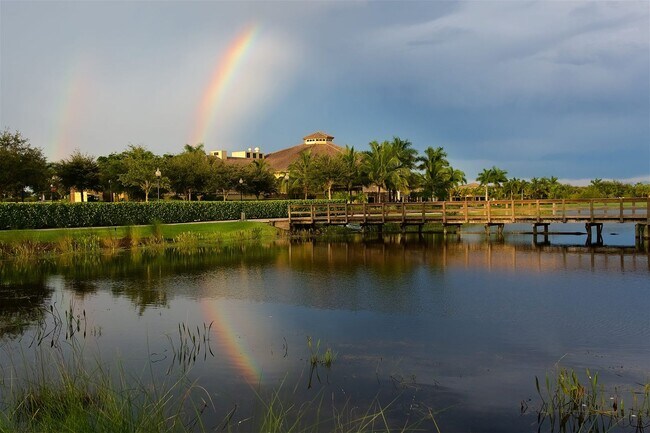 Building Photo - CALLING ALL GOLF ENTHUSIASTS ** STUNNING 2...