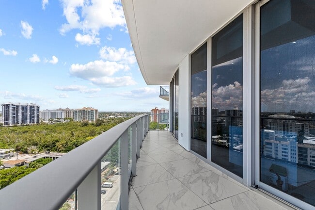 Building Photo - Luxury Beachfront Living at Its Finest – Fully Furnished Condo in Prime Fort Lauderdale Location!