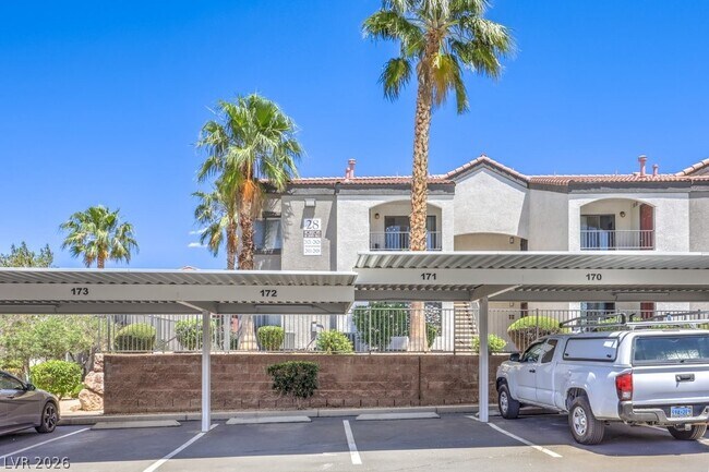 Building Photo - 950 Seven Hills Dr