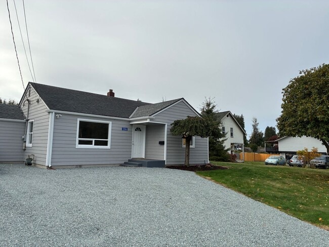 Primary Photo - 1316 E Fairhaven Ave