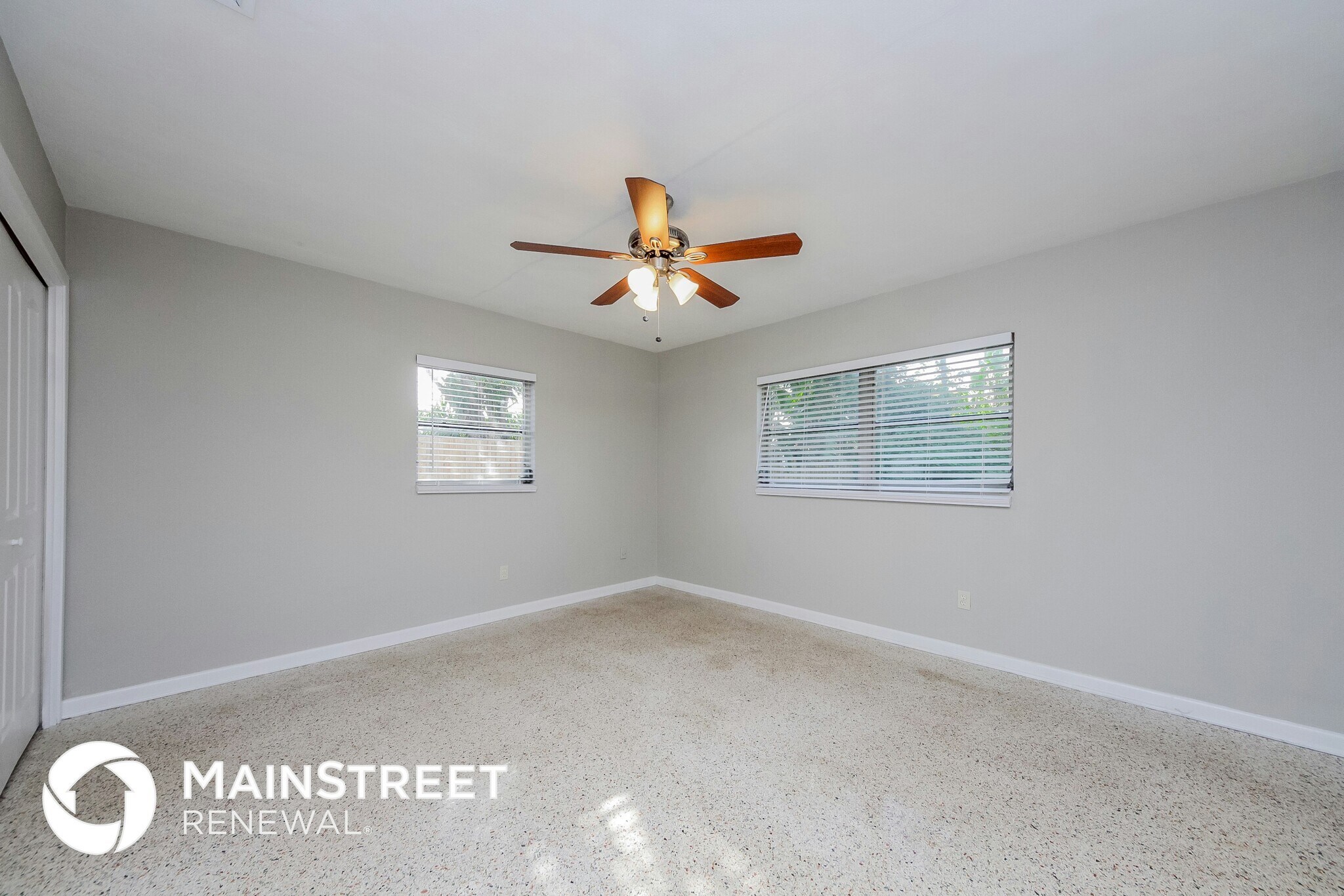 Building Photo - 417 Halsey St