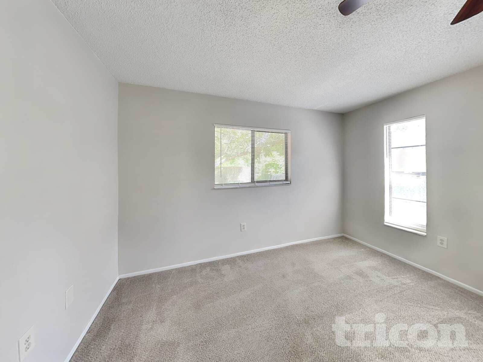 Building Photo - 1203 70th Dr E