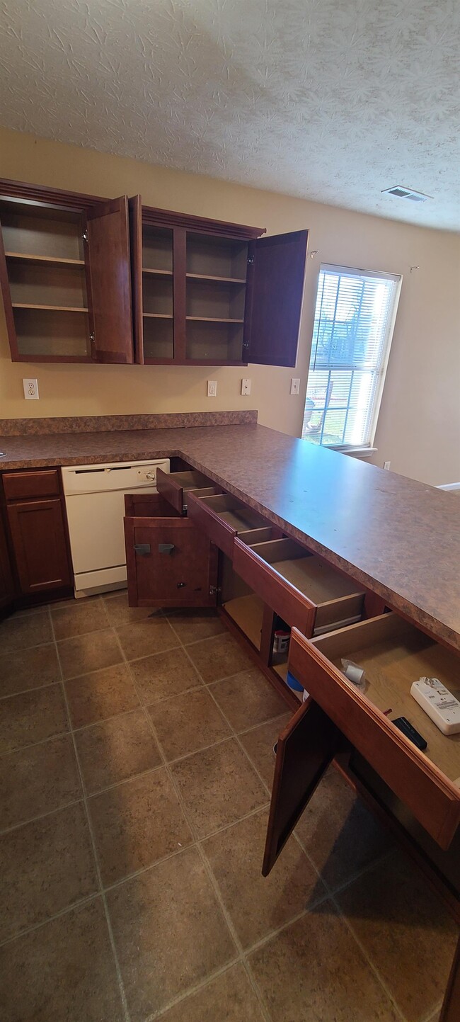 Building Photo - 2504 Emma Katherine Ln