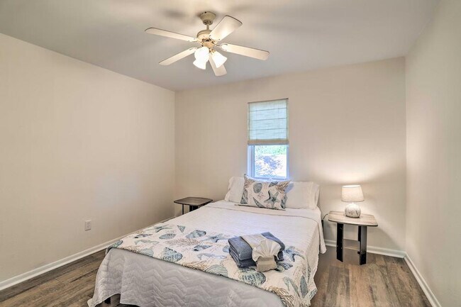 Building Photo - 4484 Cobia Dr SE