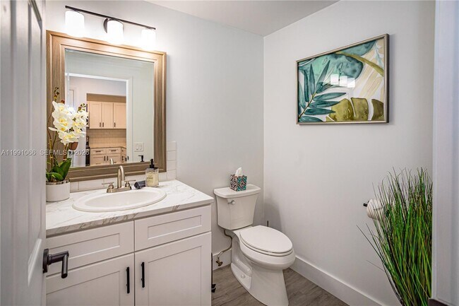 Building Photo - 9341 Green Meadows Way