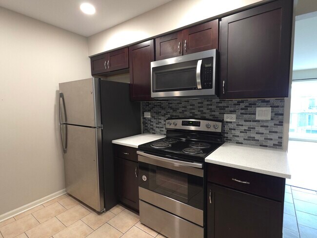 Building Photo - 1667 Kiowa Cir