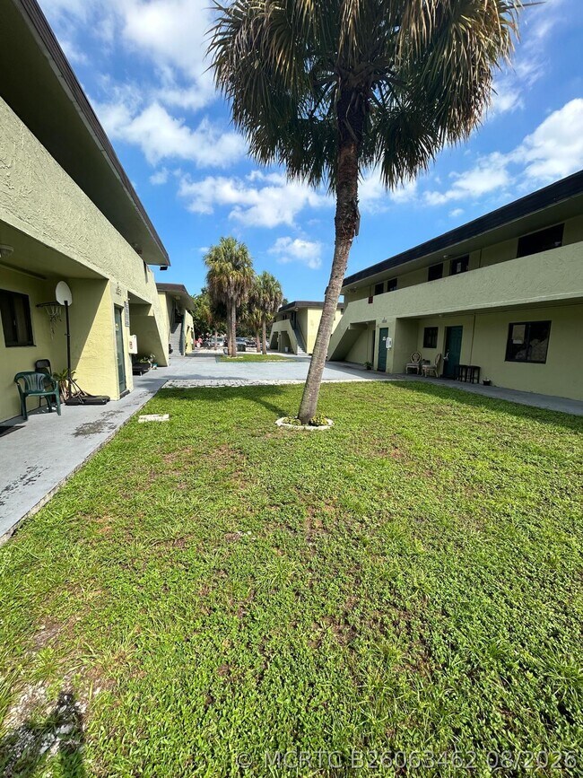 Building Photo - 18257 NW 23rd Ave