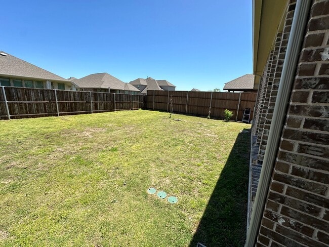 Building Photo - 4/2/2 Beautiful Home located in North Denton