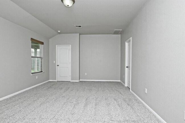Building Photo - 201 Red Matador Ln