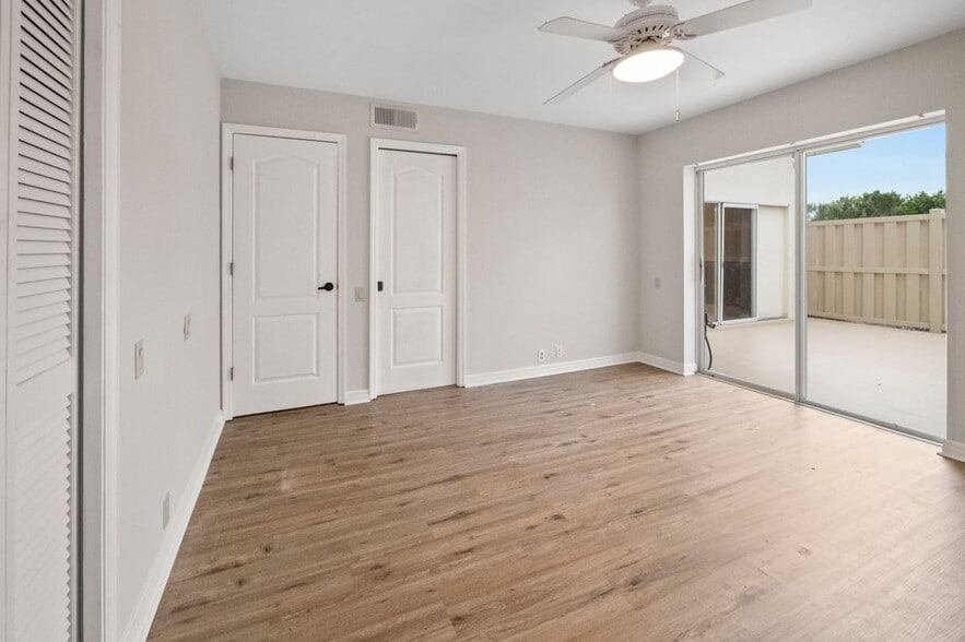 Building Photo - 6879 Pentland Way