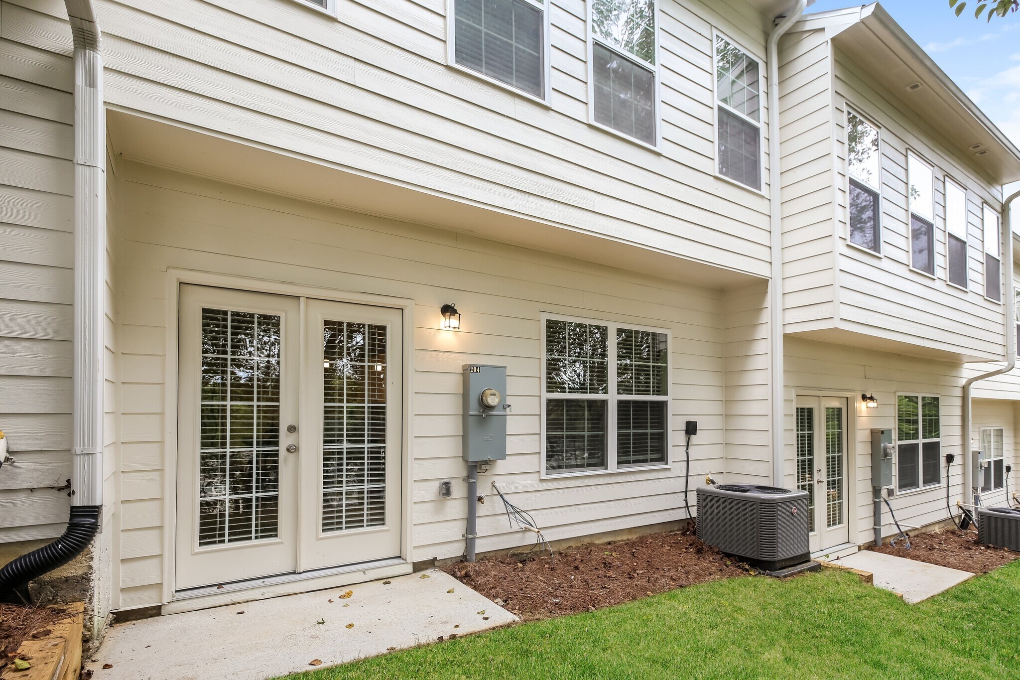 Building Photo - 211 Riley Cir