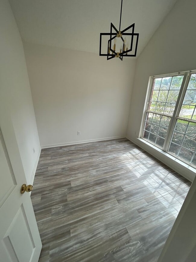 Building Photo - 545 Carlton Pointe Dr