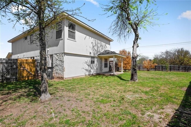 Building Photo - 1825 Golden Sunrise Ln