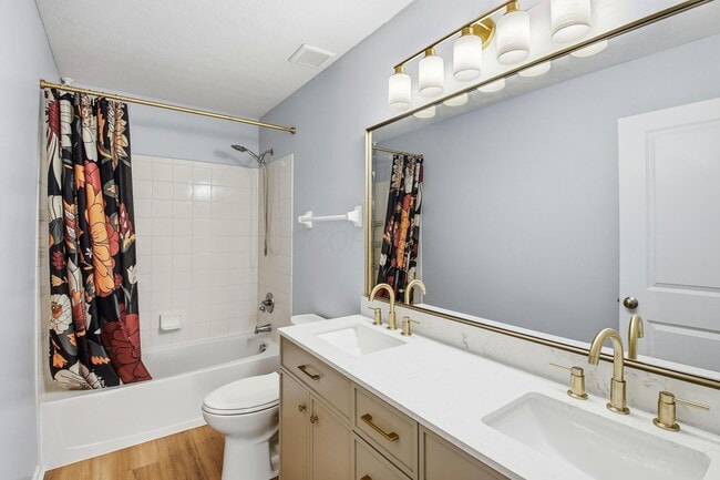 Building Photo - 601 Clark Ave