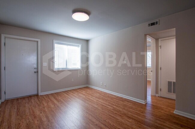 Building Photo - 271 Glen Iris Dr NE