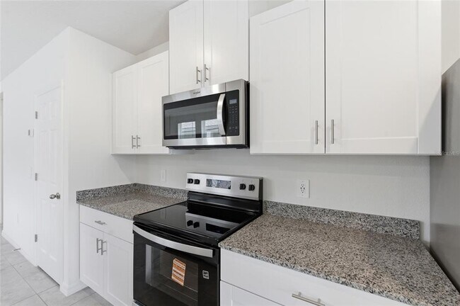 Building Photo - 3912 Giorgio Dr