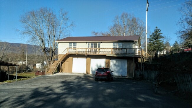 Building Photo - 237 Kingsley Dr