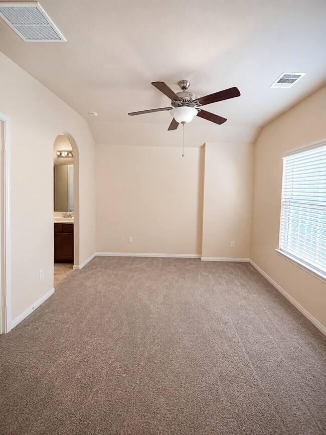Building Photo - 7827 Mesquite Manor Ln