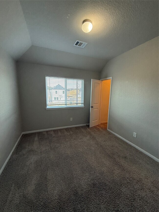 Building Photo - 7527 Merrylands Dr