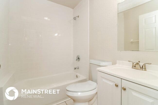 Building Photo - 2045 14th St S