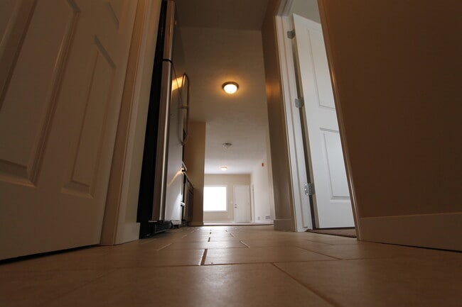 Building Photo - Fully Remodeled 3 Bedroom House!