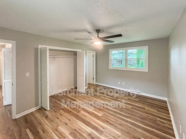 Building Photo - 4702 Old Spartanburg Rd