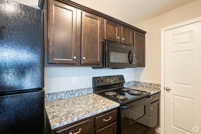 2BR, 2BA - 1,192 SF - Kitchen - Arbor Place Apartments