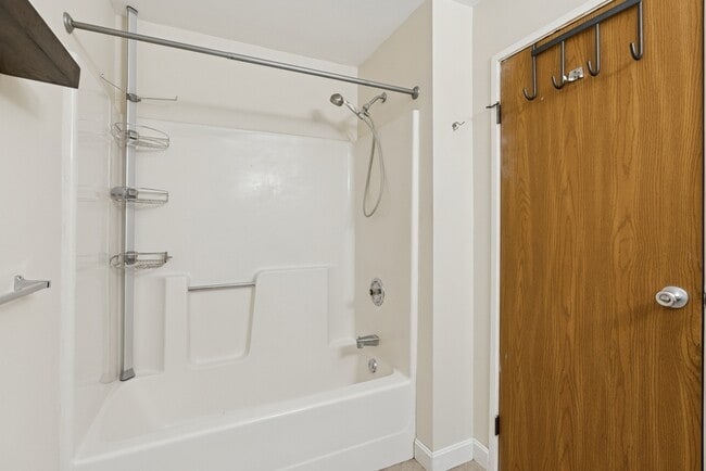 Building Photo - 1 Saco Island Terrace