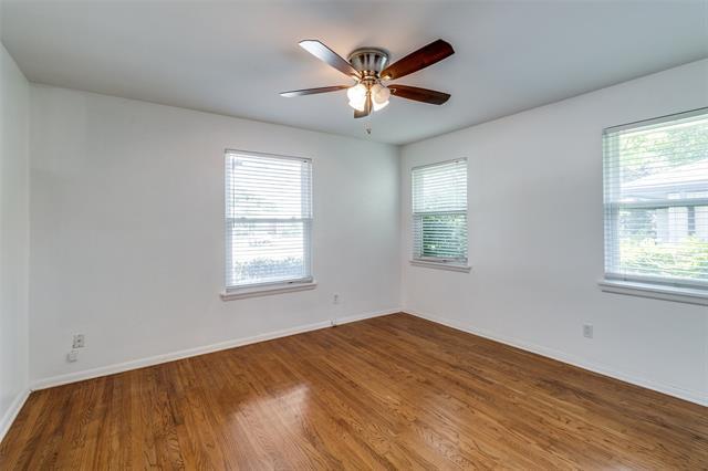 Building Photo - 6418 E Lovers Ln