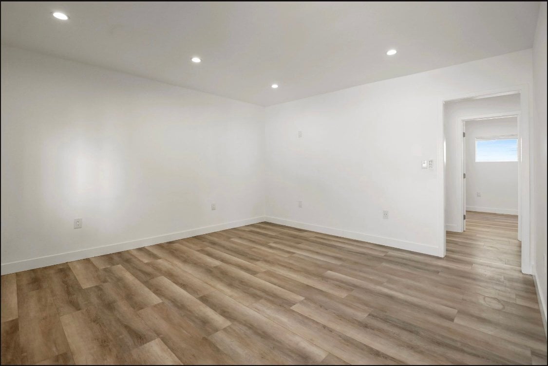 Building Photo - 2561 W Ave 30