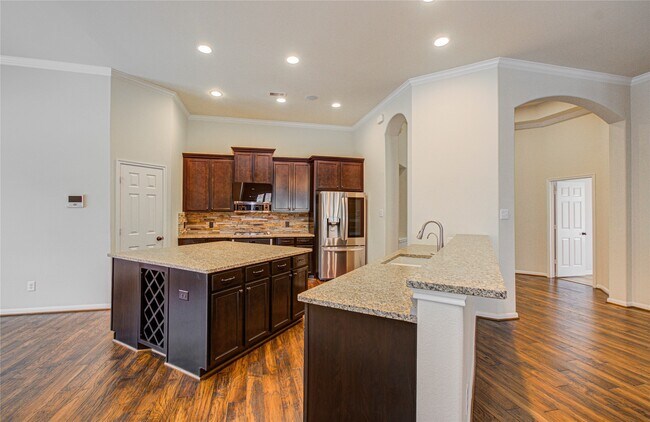 Building Photo - 28666 Pleasant Forest Dr