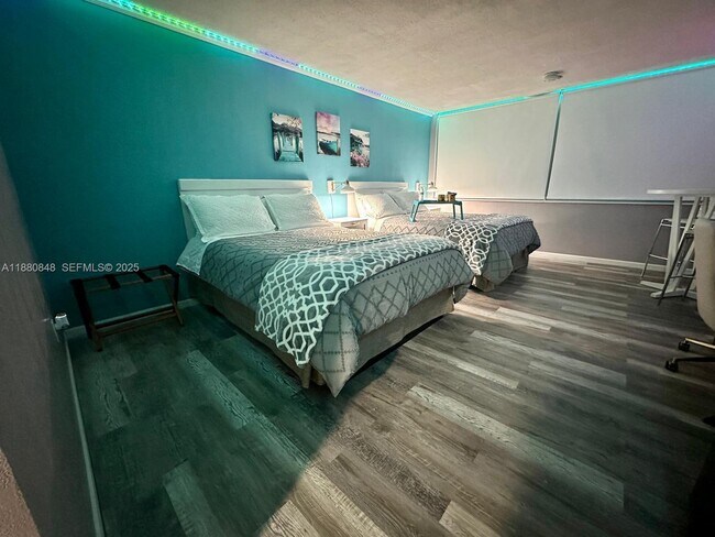 Building Photo - 19201 Collins Ave