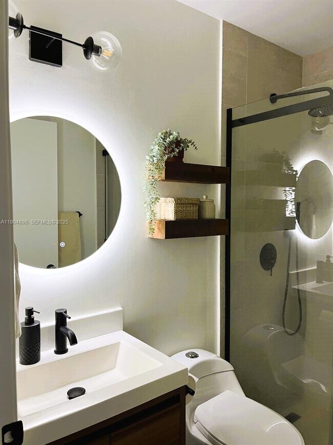 Building Photo - 14305 SW 57th Ln