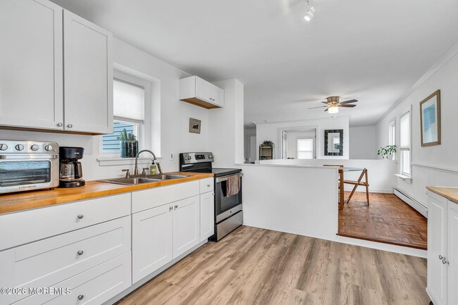 Building Photo - 1227 Bay Ave