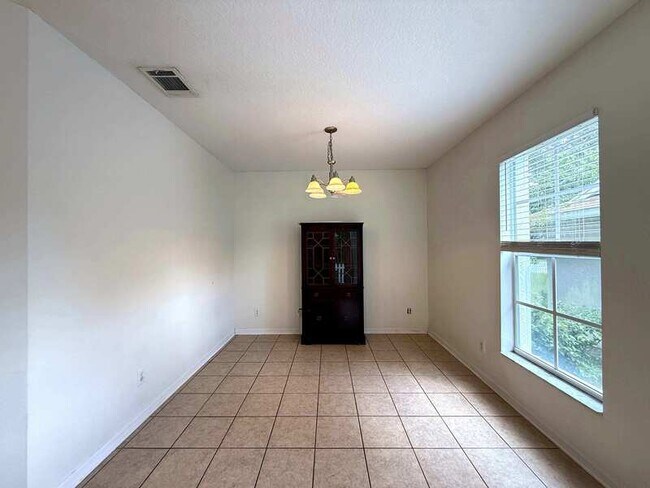 Building Photo - 16221 Bridgewalk Dr