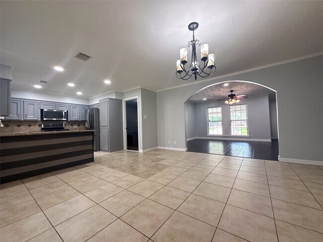 Building Photo - 17706 Wild Oak Dr