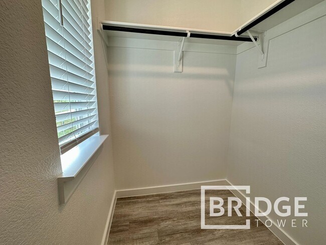 Building Photo - 4712 Deadwood Dr