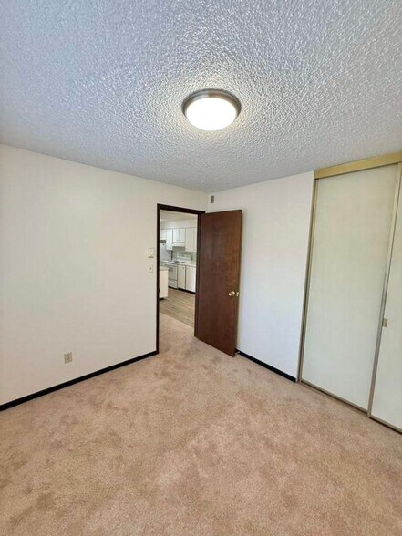 Building Photo - 18524 TM JD GISZ LLC