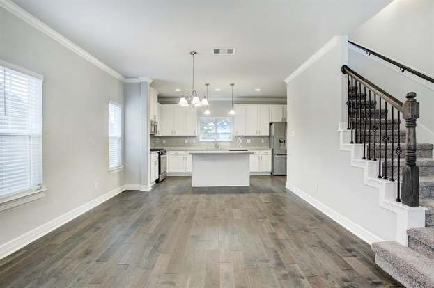 Building Photo - 4823 Hardy St