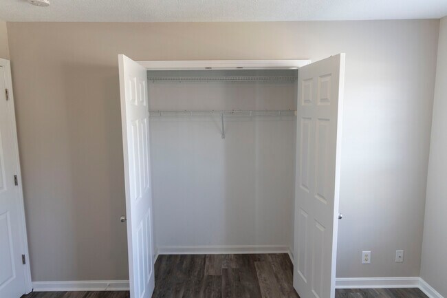 Building Photo - 10504 Pebblestone Cir