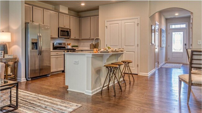 Building Photo - 12820 Canton Side Ave